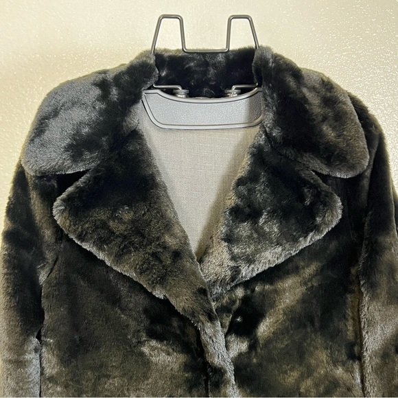 DKNY Women’s Black Front Button Down Faux Fur Jacket Coat Size XL - Picture 3 of 13